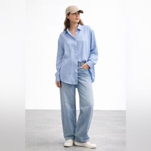 H&M Lyocell Button Down Blouse Blue Relaxed Fit Lightweight